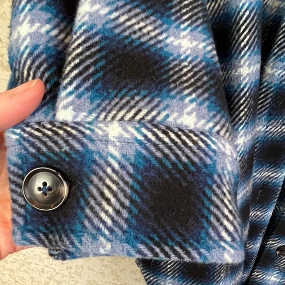 Thick Wool Plaid Shacket Large Blue Black White Belted Jacket Flannel - Picture 9 of 14
